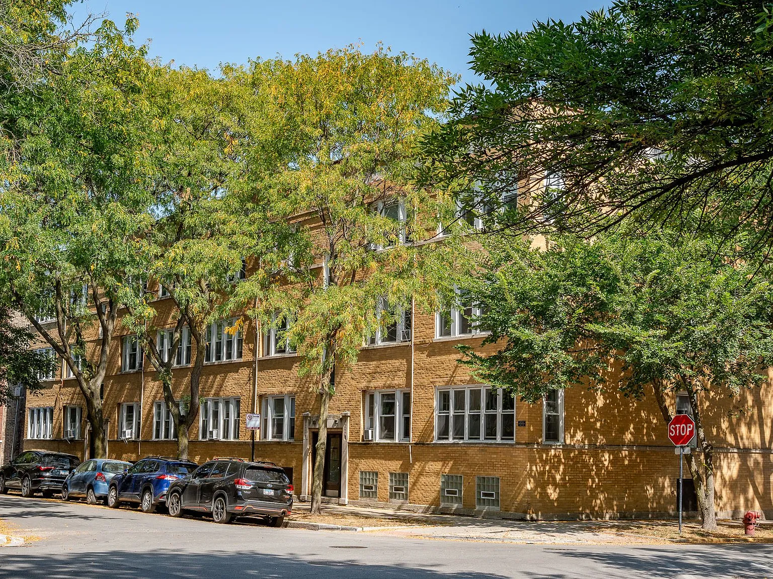 Andersonville - 2 Bed / 1 Bath - Heat Included - Dog Friendly — Photo 2