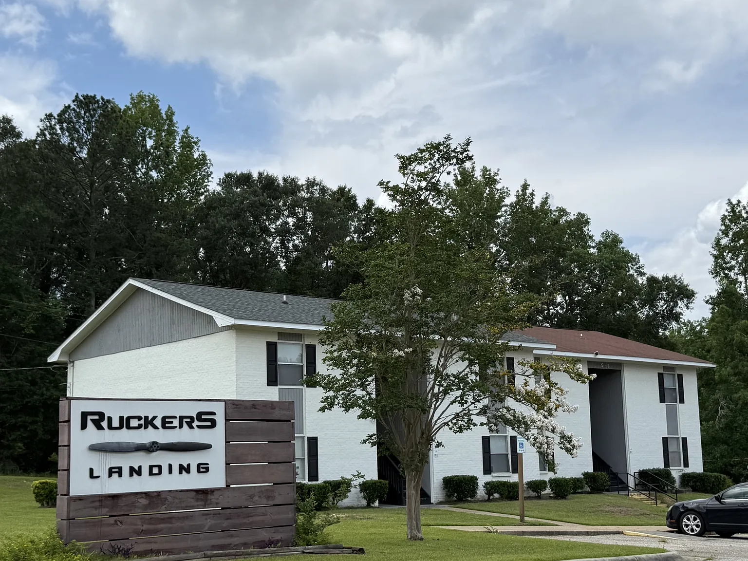 Ruckers Landing Apartments - Apt 24 — Photo 1