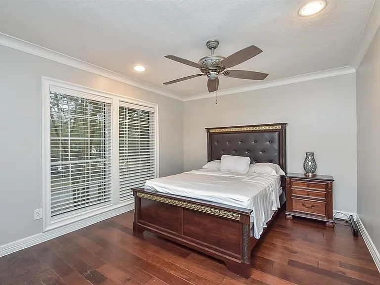 4526 Lakeside Meadow Dr — Photo 24