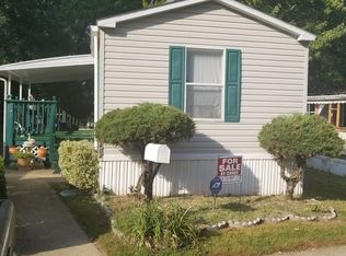 9404 Dogwood Park St, Capitol Heights, MD 20743