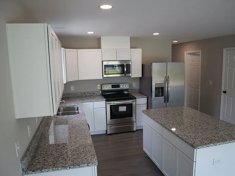 510 N Church St — Photo 4