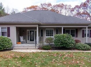 26 Ribero Dr, Franklin, MA 02038