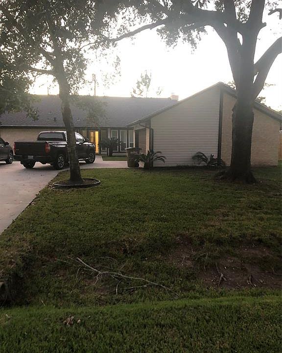 1st image of 3732 Evergreen Dr
