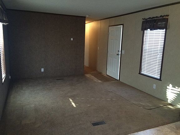 3rd image of 17204 Roberts Dr