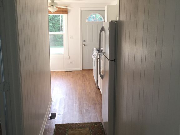 4th image of 25569 W Park St