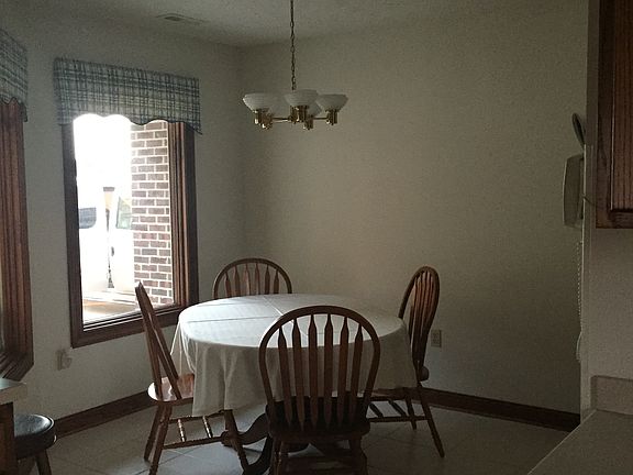 Eat in kitchen