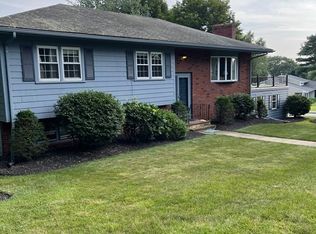 16 Logan Dr, Braintree, MA 02184