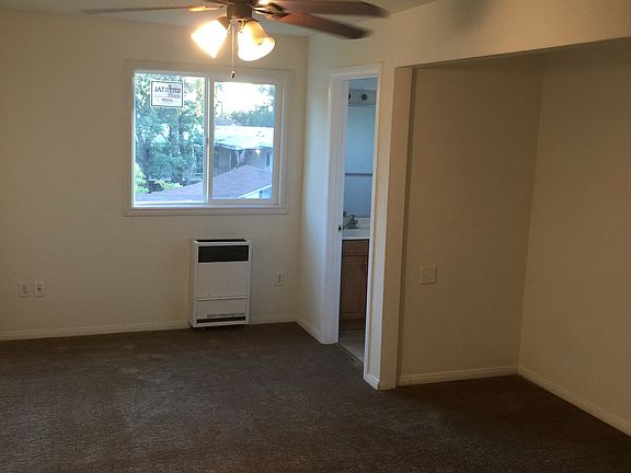 4th image of 643 N Hill Ave