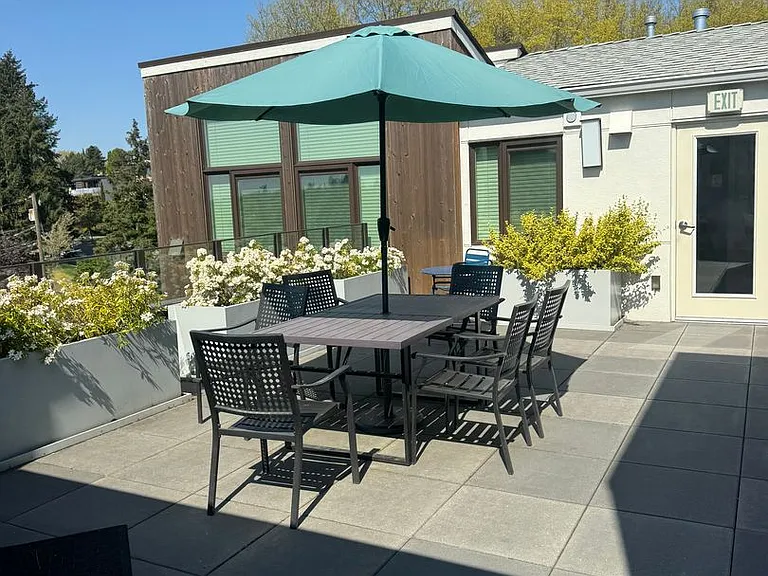 Plaza Apartments — Photo 118
