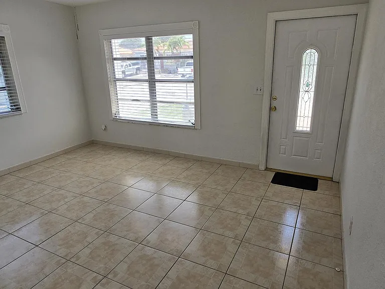 2787 SW 34th Ct — Photo 14