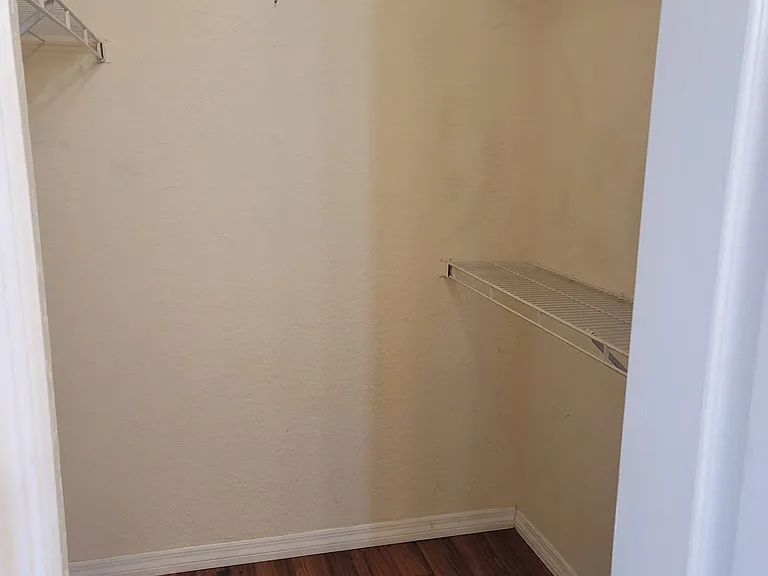 14049 Fairway Island Dr #123 — Photo 9