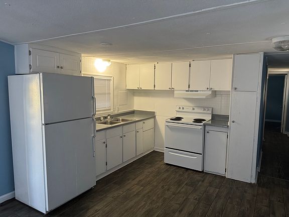 4th image of 626 S Broad St Lot 4