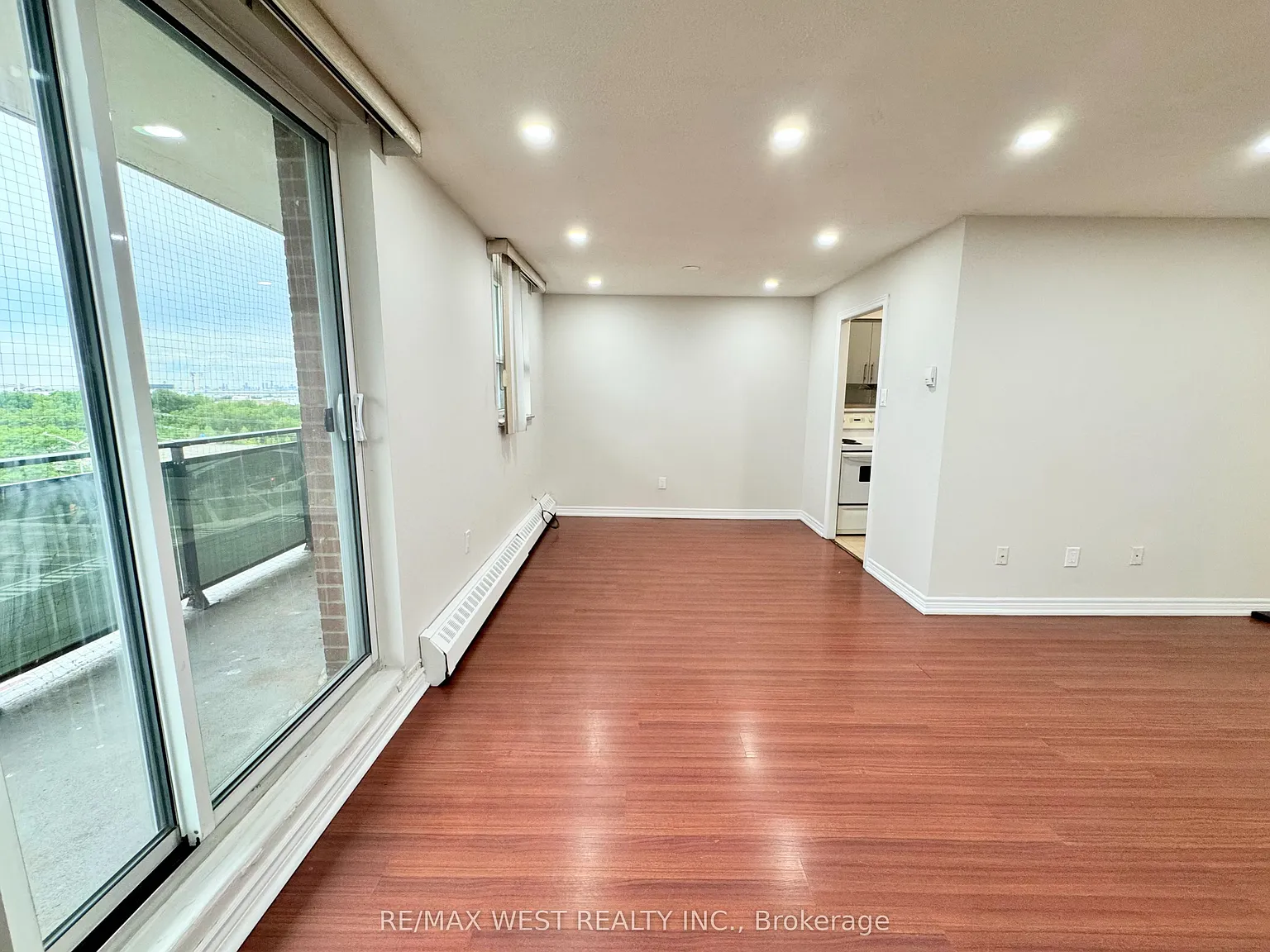 3 bed, $2,650 — Photo 4