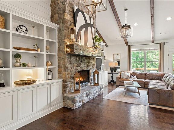 4th image of 1304 Collier Ridge Ln