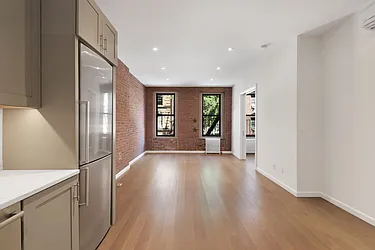 Rented by Places NYC