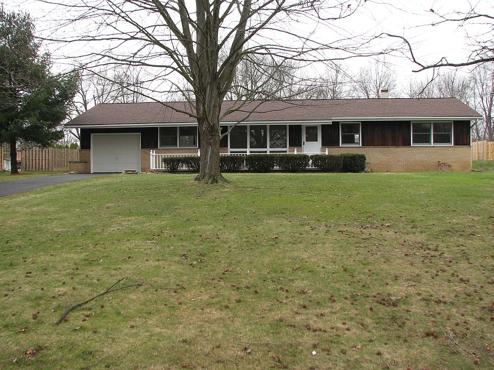 1st image of 8978 Lowell Ln