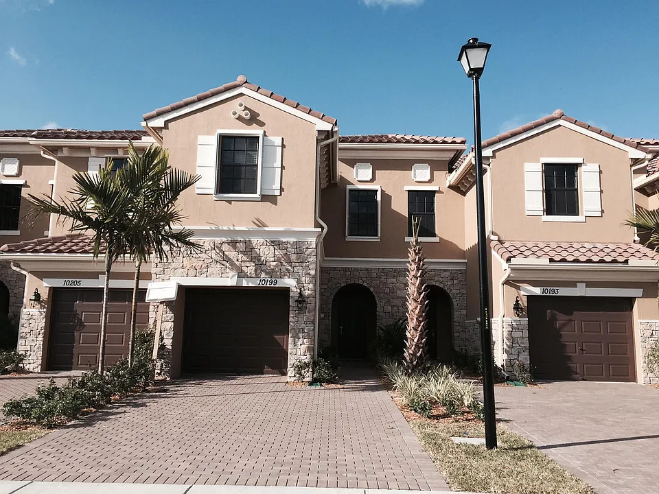 10199 Wellington Parc Dr