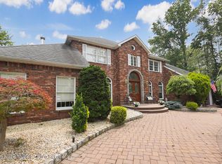 142 Radigan Ave, Staten Island, NY 10309