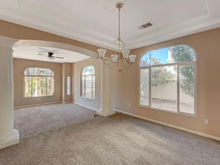 1934 Grey Eagle St — Photo 10