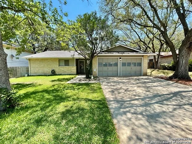 3 bed, 2.0 bath, 1445 sqft, $1,850 — Photo 1