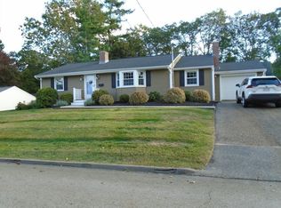 29 Appletree Ln, Holden, MA 01520