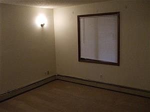 5th image of 130 Vassar Cir