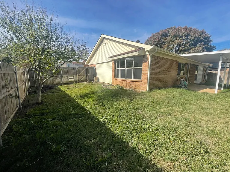 2201 Sage Ln — Photo 20