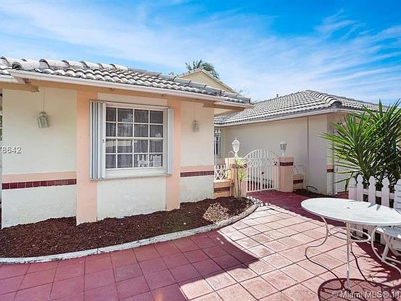 4th image of 8528 Cutler Ct