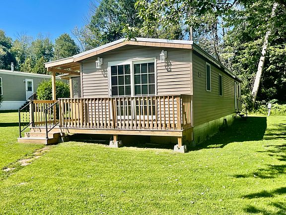 2nd image of 17 Stony Acres Dr