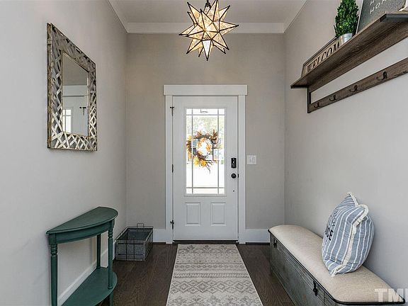 3rd image of 108 Lea Cove Ct