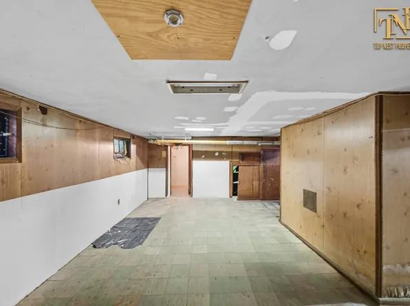 310 Brighton Avenue image 20 of 29