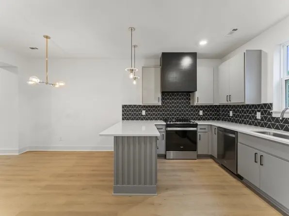 550 Markham St Unit 13, Nashville, TN 37214