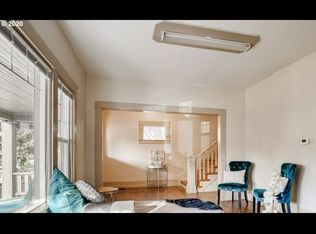 5222 SE 17th Ave #2, Portland, OR 97202