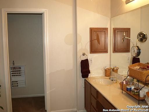 5th image of 4430 Amandas Cv