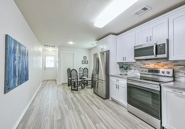 13706 Corken Way Ct — Photo 8