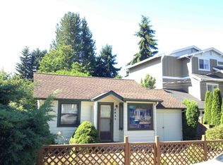 3211 NE 90th St, Seattle, WA 98115