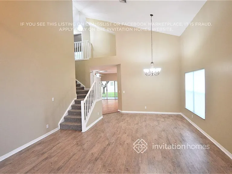 21919 Philmont Ct — Photo 3
