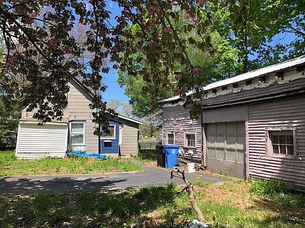 2nd image of 95 Court St