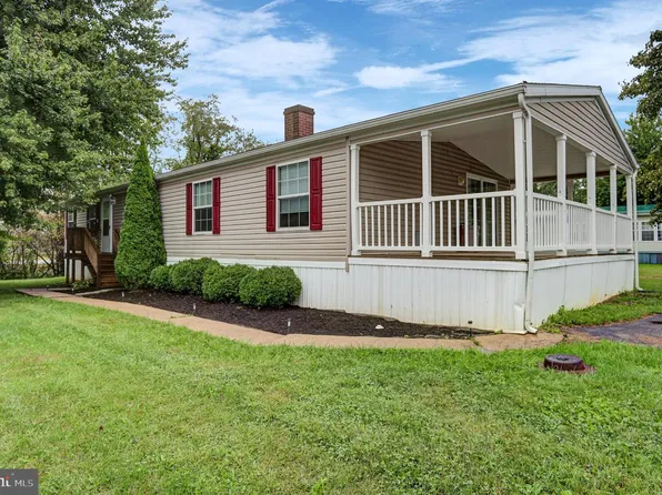150 Rustic Dr, Shippensburg, PA 17257