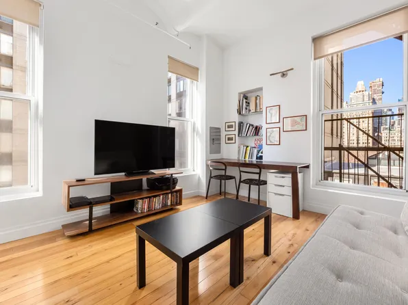 11 East 22nd Street image 6 of 10