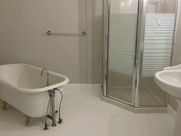Full bathroom
