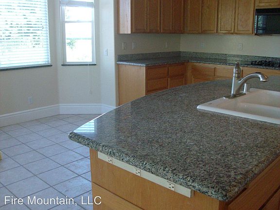 5th image of 2486 Birchwood Way