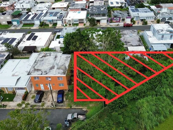 Calle Asuncion Bobadillo Js11, Toa Baja, PR 00949