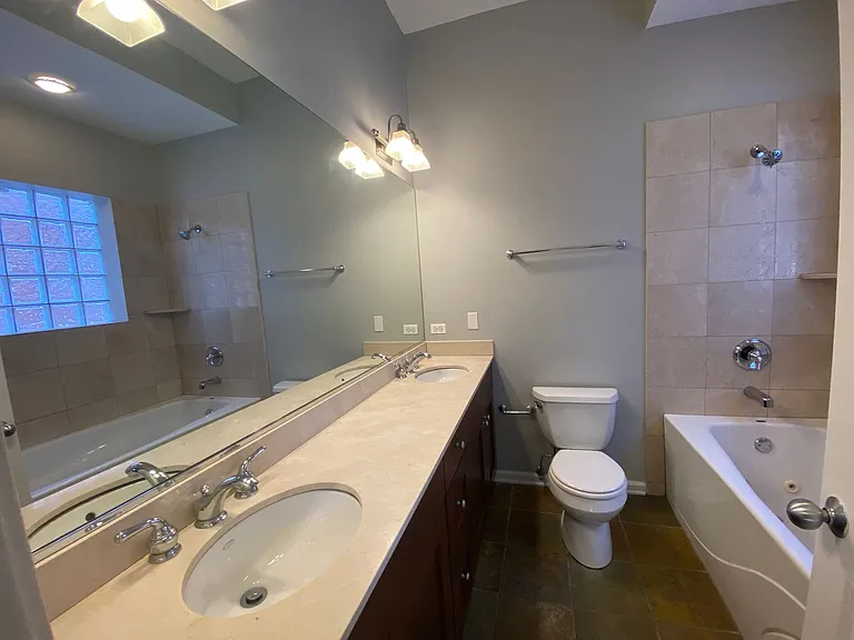 1522-28 W Greenleaf Ave — Photo 10