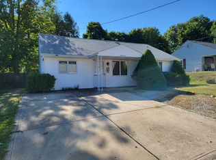 214 Florida Dr, New Kensington, PA