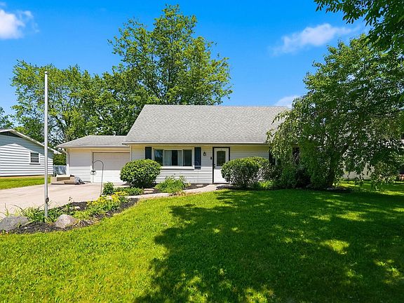 3rd image of 4016 Beaverbrook Dr