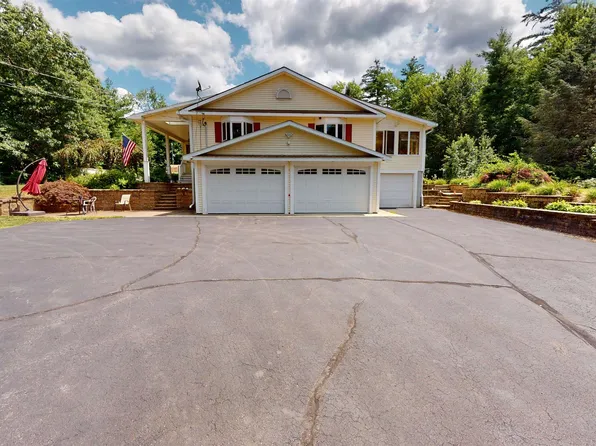 76 Shattigee Road, Chester, NH 03036
