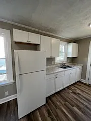 324 Victory Avenue - 1 — Photo 4