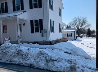 2 Roseland Ave, Lawn, PA 17041