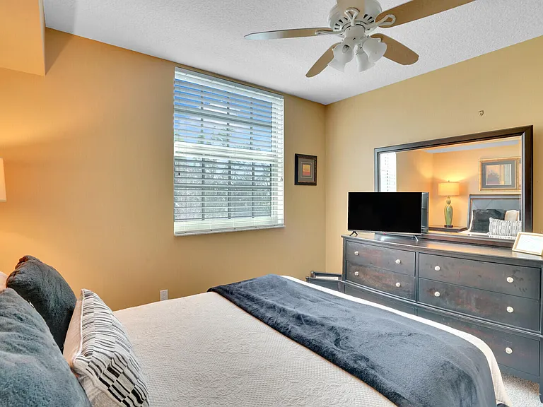 610 Clematis St #401 — Photo 13